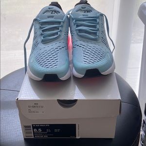 Women’s air max 270